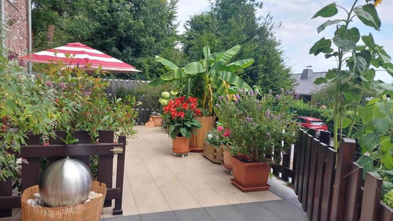Schoene Aussicht Appartement Nideggen Buitenkant foto